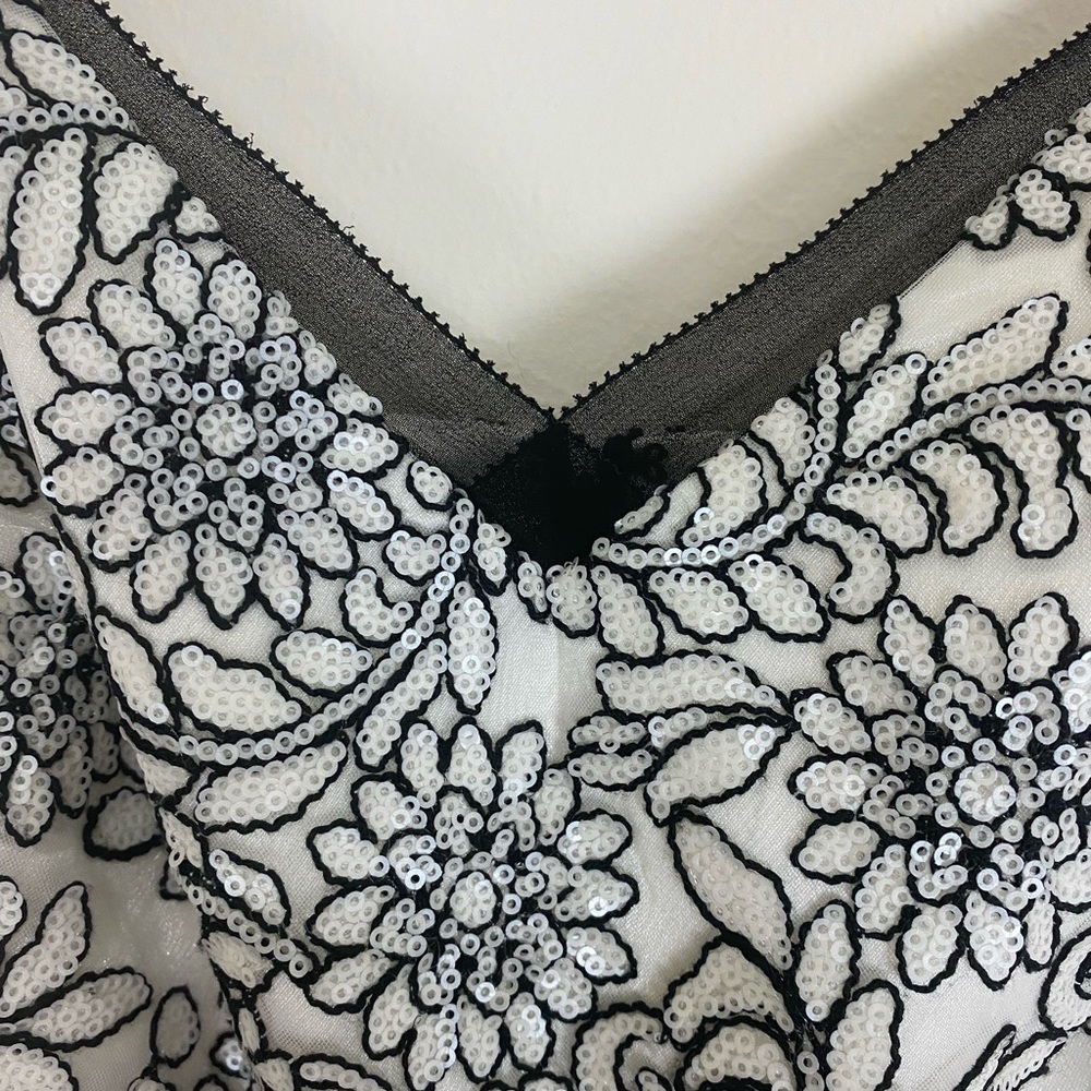 White House Black Market Jumpsuit - Picture 10 of 12